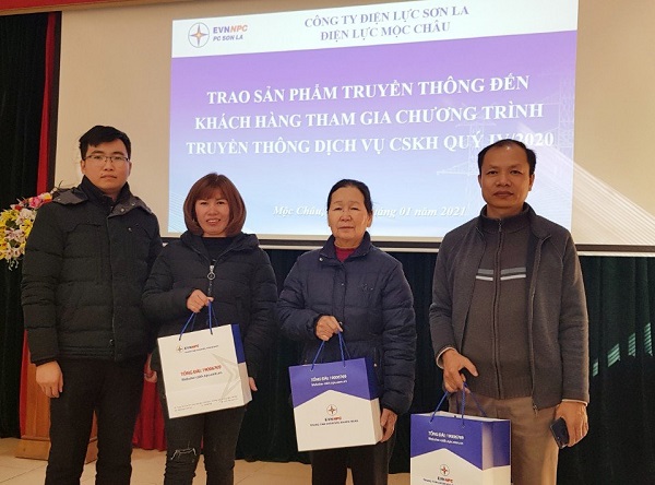 PC Sơn La: Tăng cường công tác truyền thông dịch vụ chăm sóc khách hàng